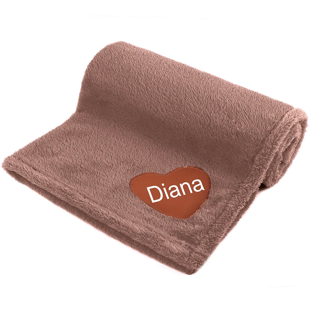 Soft Fluffy Dog Blanket Personalized Fleece Pet Blankets Free Printed Name Warm Dogs Heart Pattern Mat for Bed Sleeping Shower