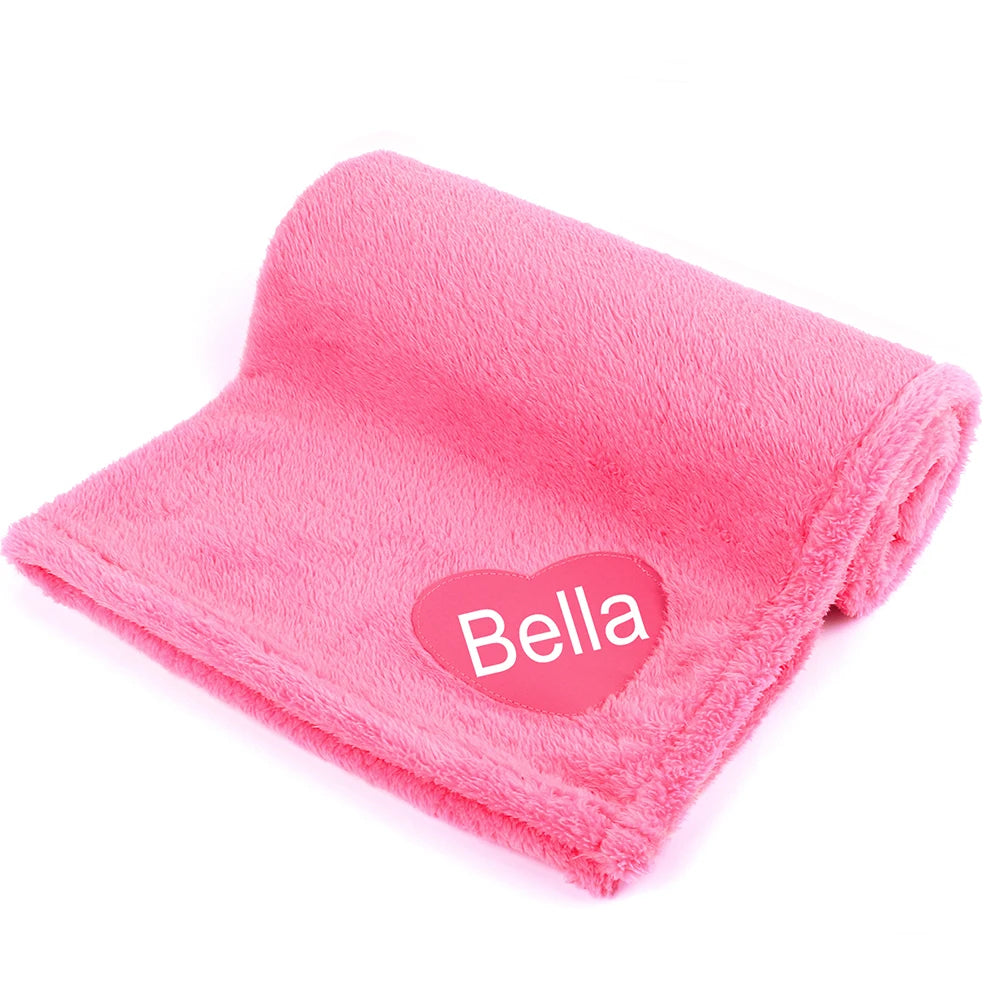 Soft Fluffy Dog Blanket Personalized Fleece Pet Blankets Free Printed Name Warm Dogs Heart Pattern Mat for Bed Sleeping Shower