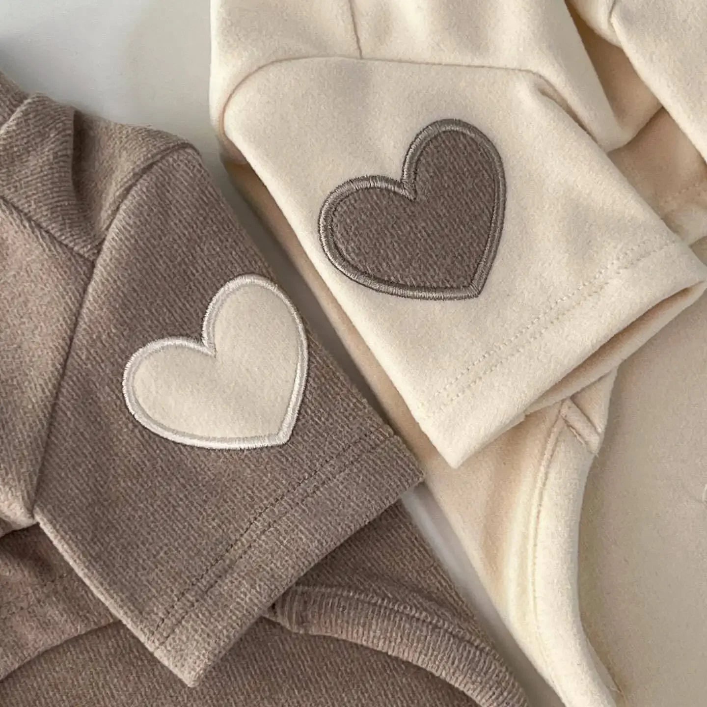 Love Bear Winter Warm Pet Hoodie – Adorable and Cozy Designer Clothing for Dogs and Cats