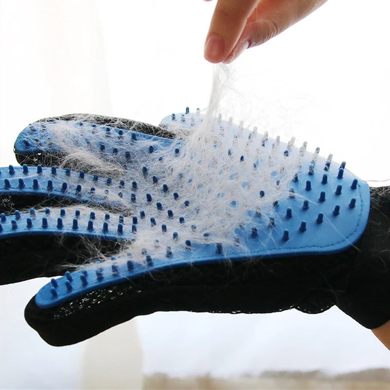 Pet Grooming Glove for Hair Deshedding and Bathing